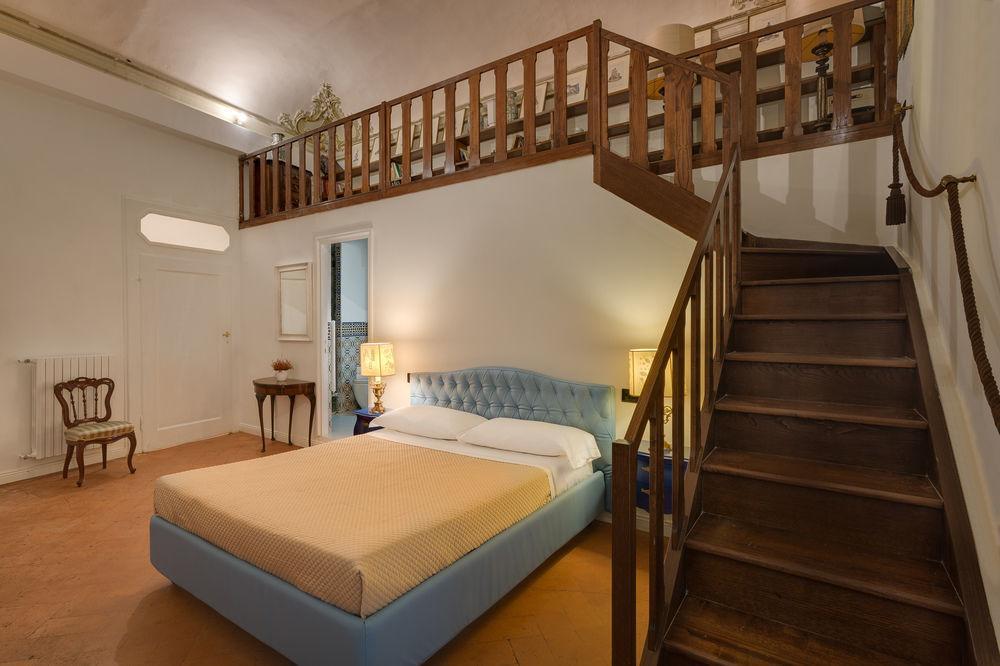 Gjestgiverier Residenza D'epoca Borgo Albizi 3*