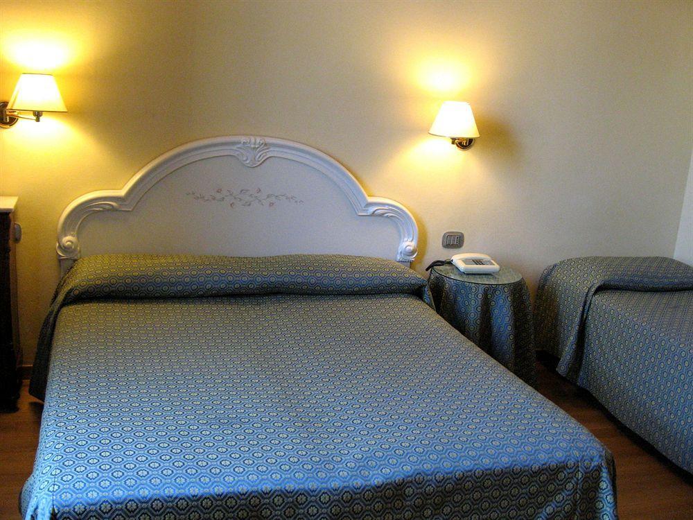 Hotel Annabella Roof Terrace Florence