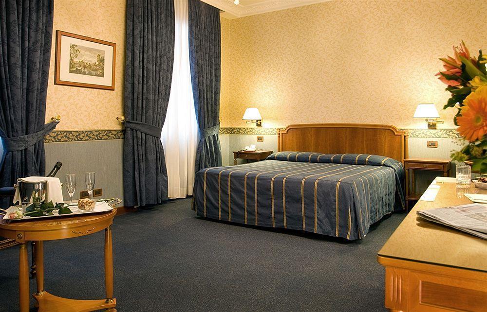 Hotel Strozzi Palace 4*