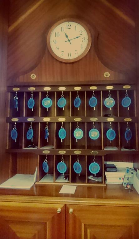 Della Robbia 3*