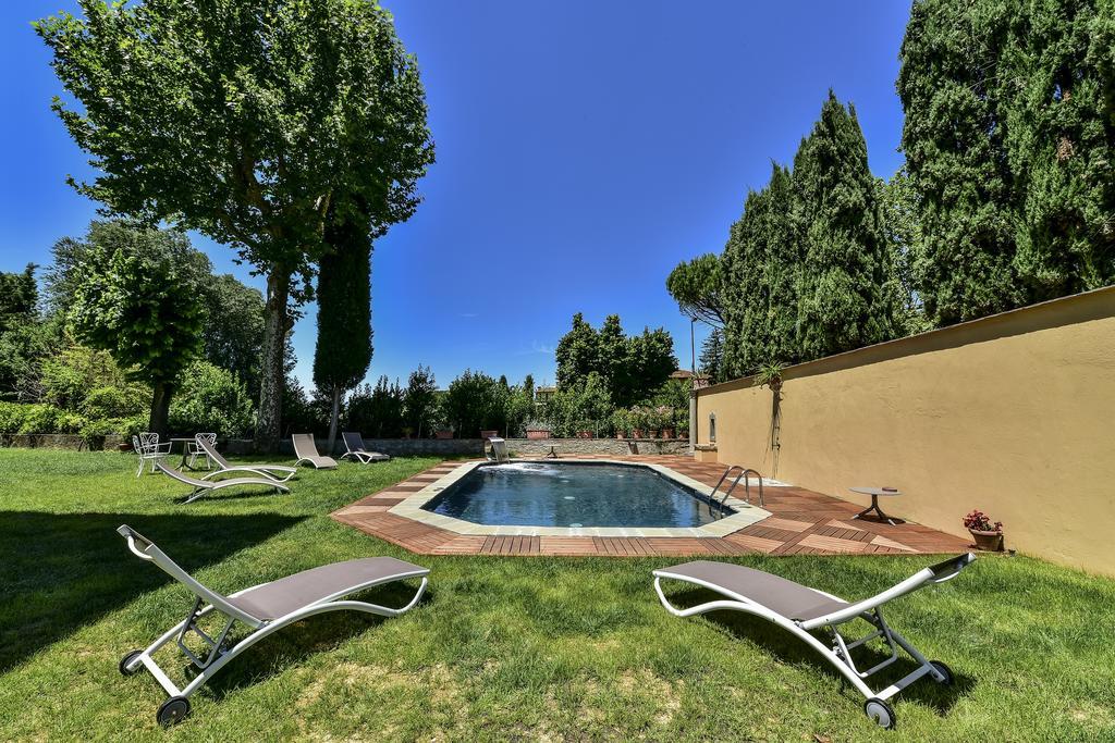 Torre Dei Lari Residenza D'epoca Bed & Breakfast Firenze