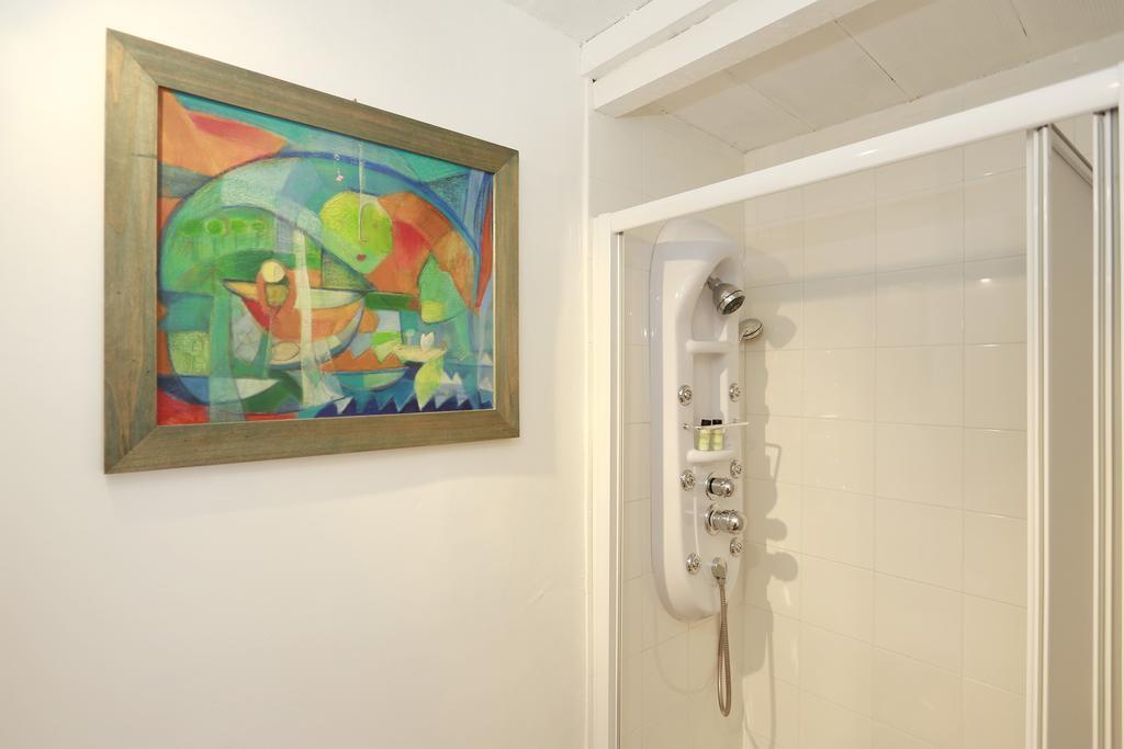 Guest house Lucretia House *