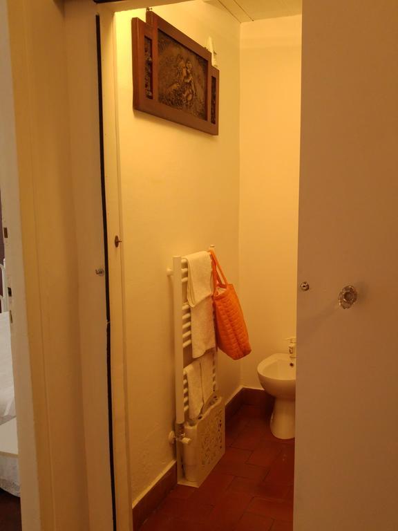 Lucretia House * Florence