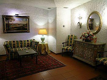 Hotel Bettoja Relais Certosa 4*