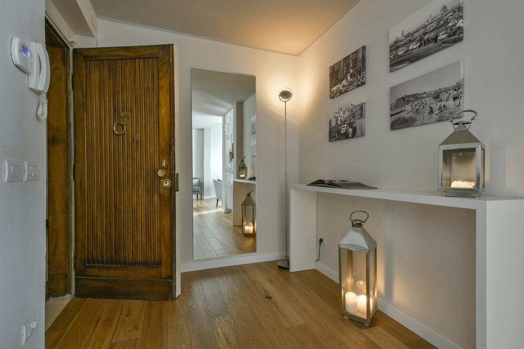 - Ponte Vecchio Guelfo Apartment Florence