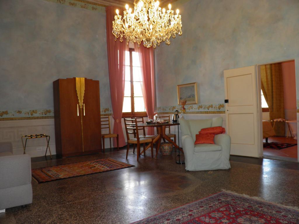 Bed & Breakfast Torre Dei Lari Residenza D'epoca 3*