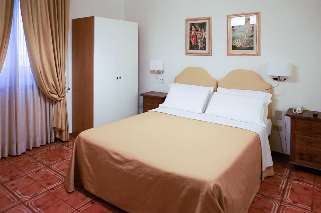Hotell Fiorino 3*