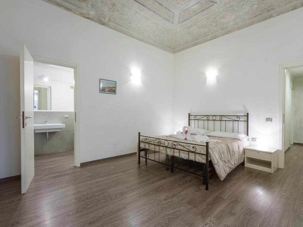 Piazza Pitti 2 Bedroom