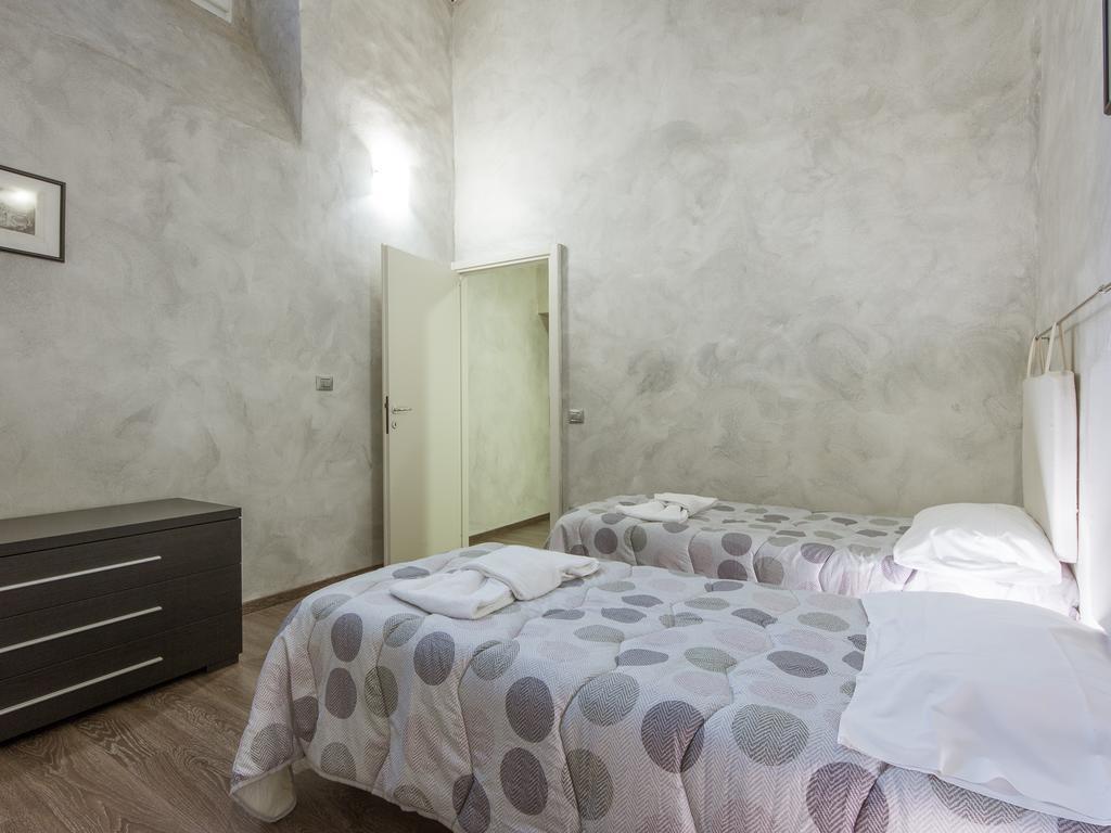 Piazza Pitti 2 Bedroom * Firenze