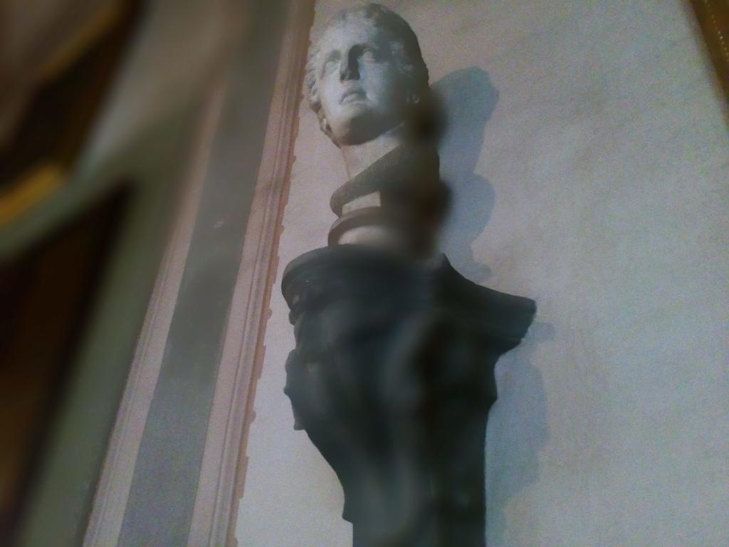 Palazzo Capponi *