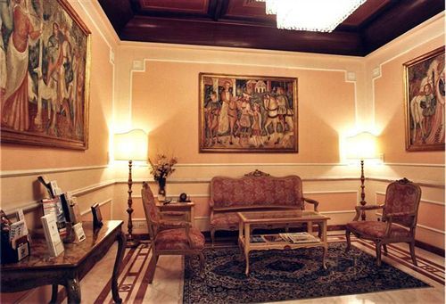 Pierre Hotel Florence