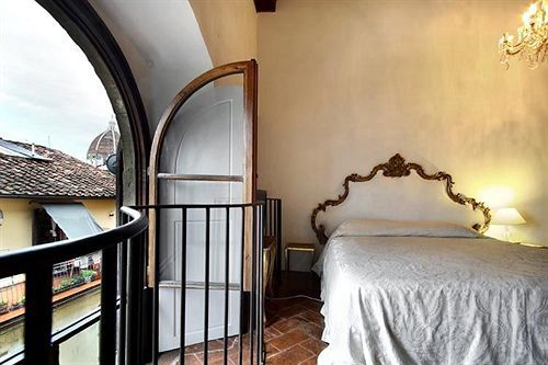 Palazzo Tolomei - Residenza D'epoca 3* Firenze