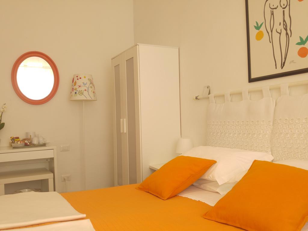 Lucretia House Florence
