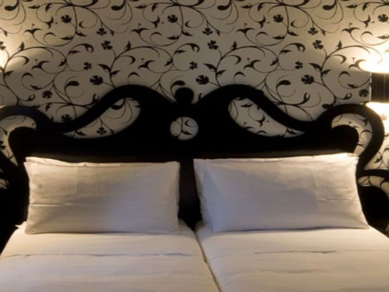Hotel Universo 3*