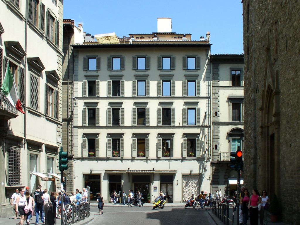 Hotel Laurus Al Duomo 4*