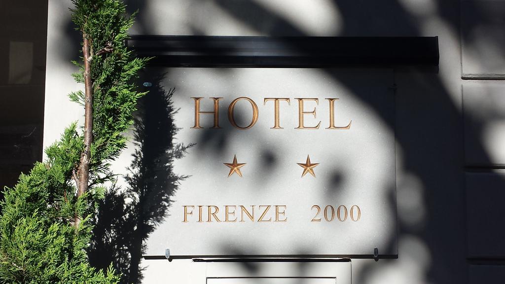 Hotel 2000 2*
