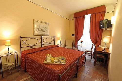 Acomodação com café da manhã  Relais Il Campanile