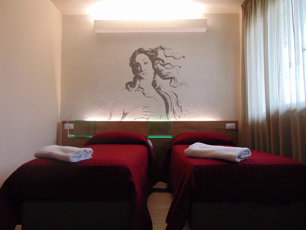 Couette-café Santa Maria Novella Florence