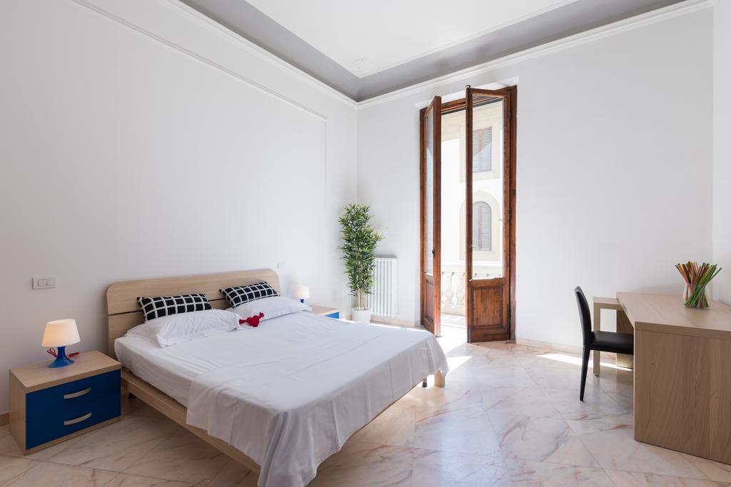 Scala Zara Uno *