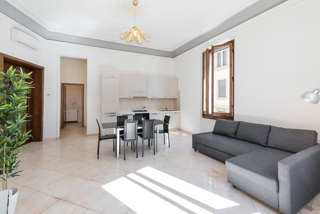 Scala Zara Uno * Firenze