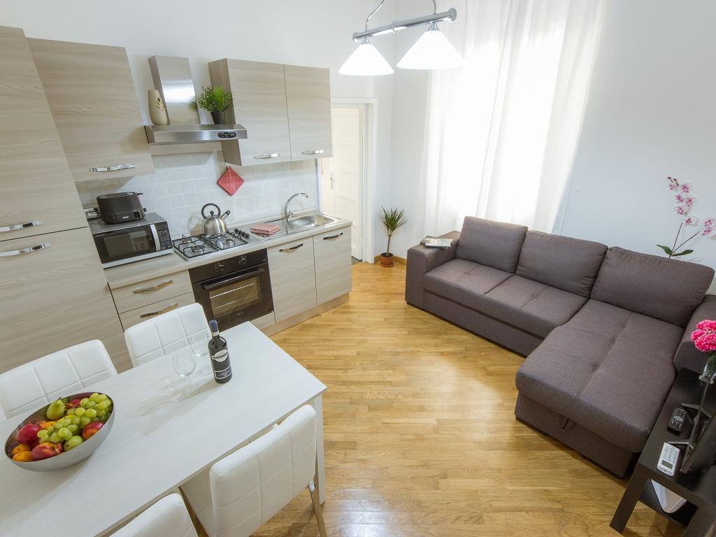 Stylisch Canacci 2 Bedroom Appartement *