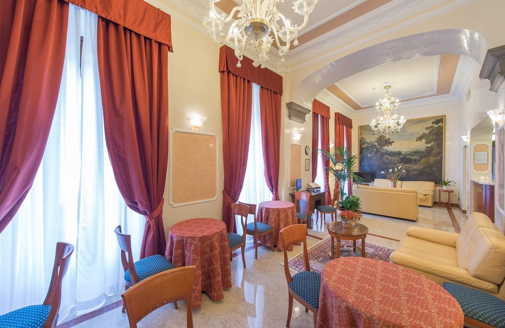 Hotel Strozzi Palace 4*