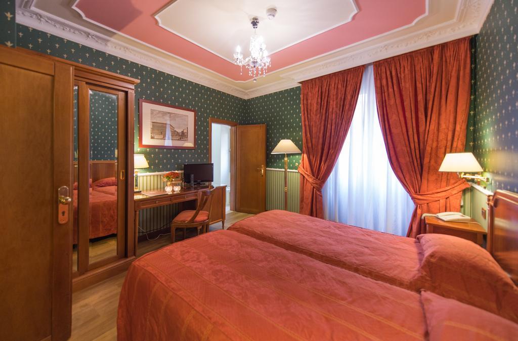 Strozzi Palace Hotel 4*
