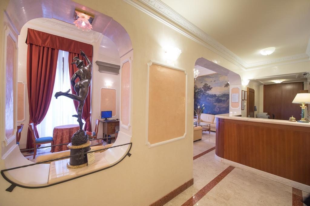 Strozzi Palace Hotel 4*