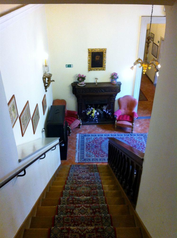 Crocini Hotell