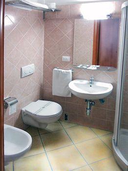 Adelaide House Gjestgiverier 2*