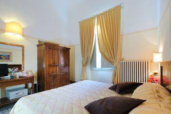 Residenza Maglioni Al Battistero Gasthuis Florence