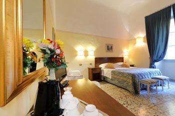 Residenza Maglioni Al Battistero Gjestgiverier