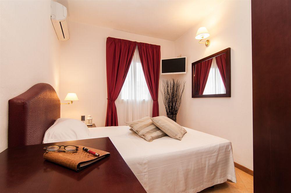 Hotel Cardinal Of - Recommended For Ages 25 To 55 Florence