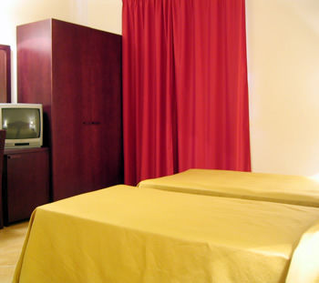 Cardinal Of - Recommended For Ages 25 To 55 Hotel