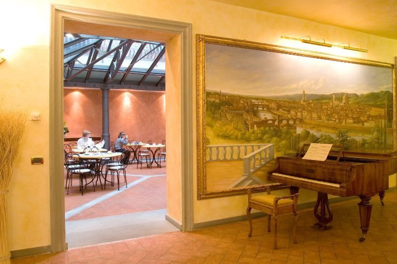 Alba Palace 3*