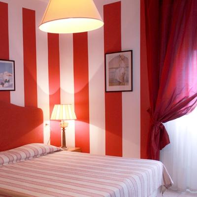 Hotell Alex 3*