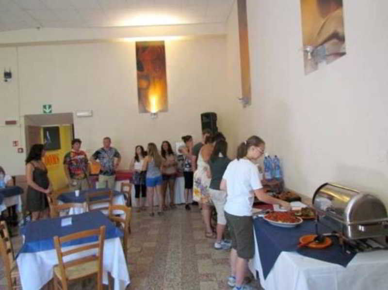 7 Santi Albergue