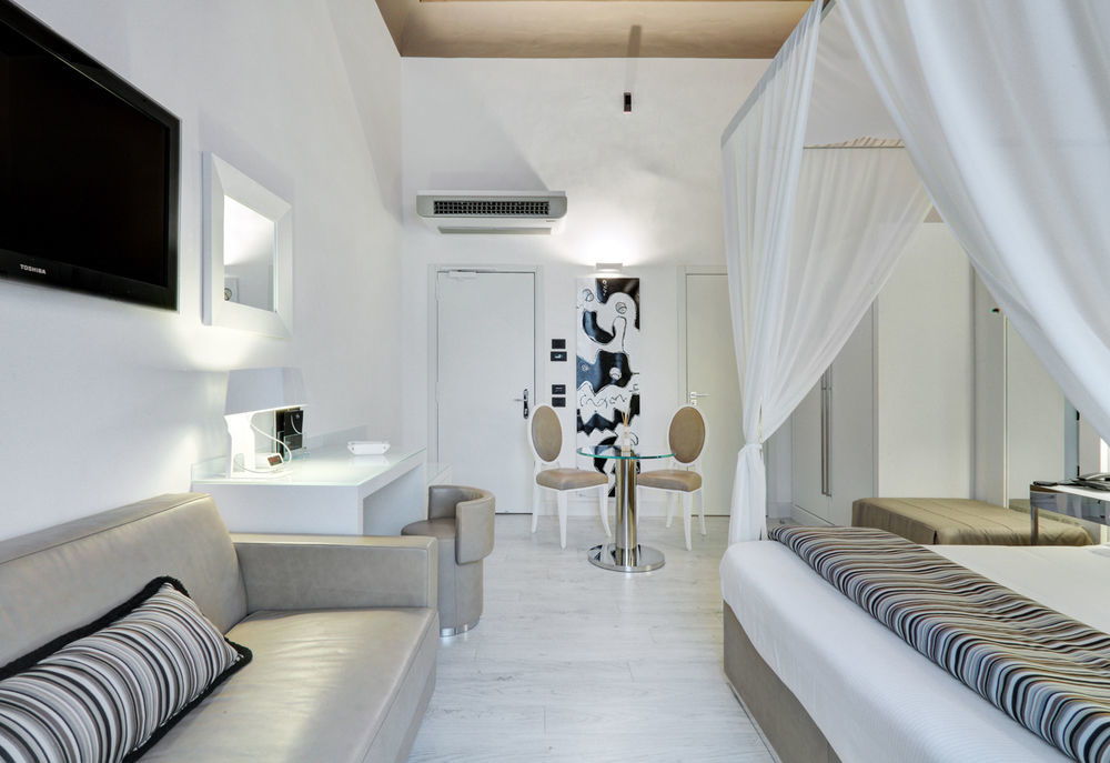 Hotel Lhp River & Spa 5*
