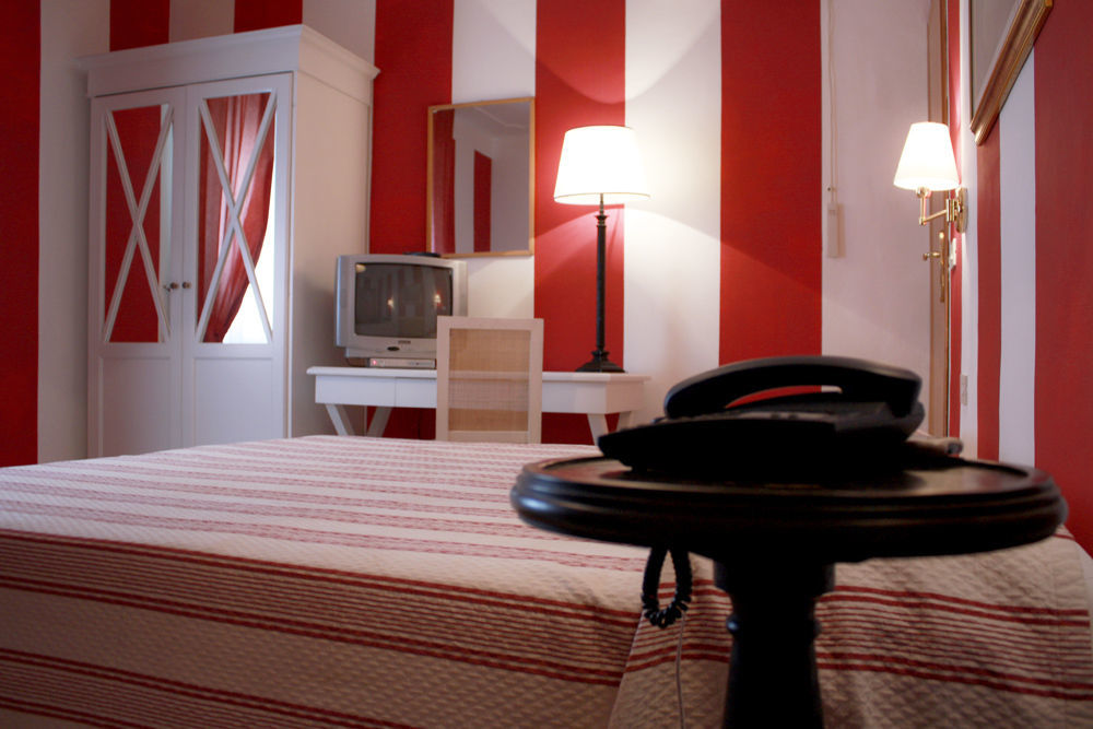 Alex Hotel 3*