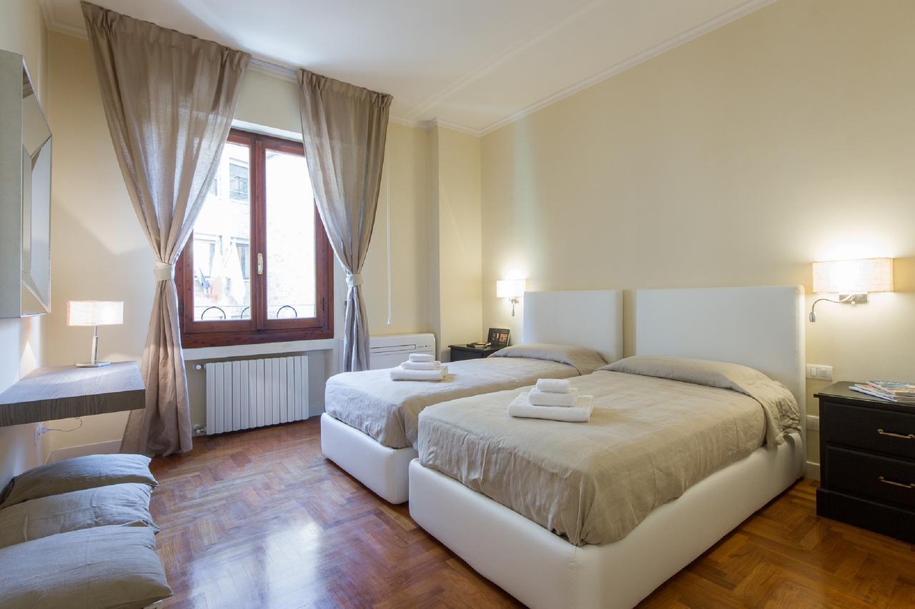 Le Por Santa Maria Apartment *
