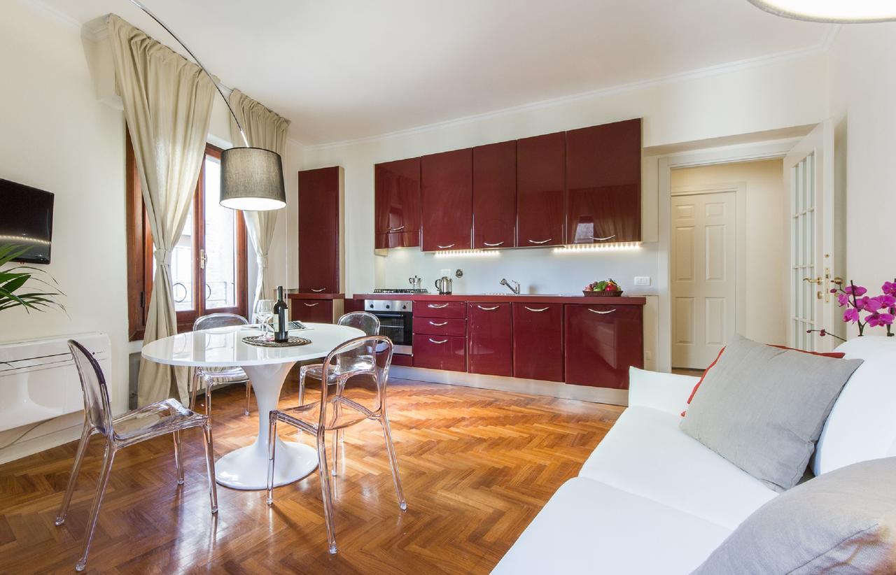 Le Por Santa Maria Apartment