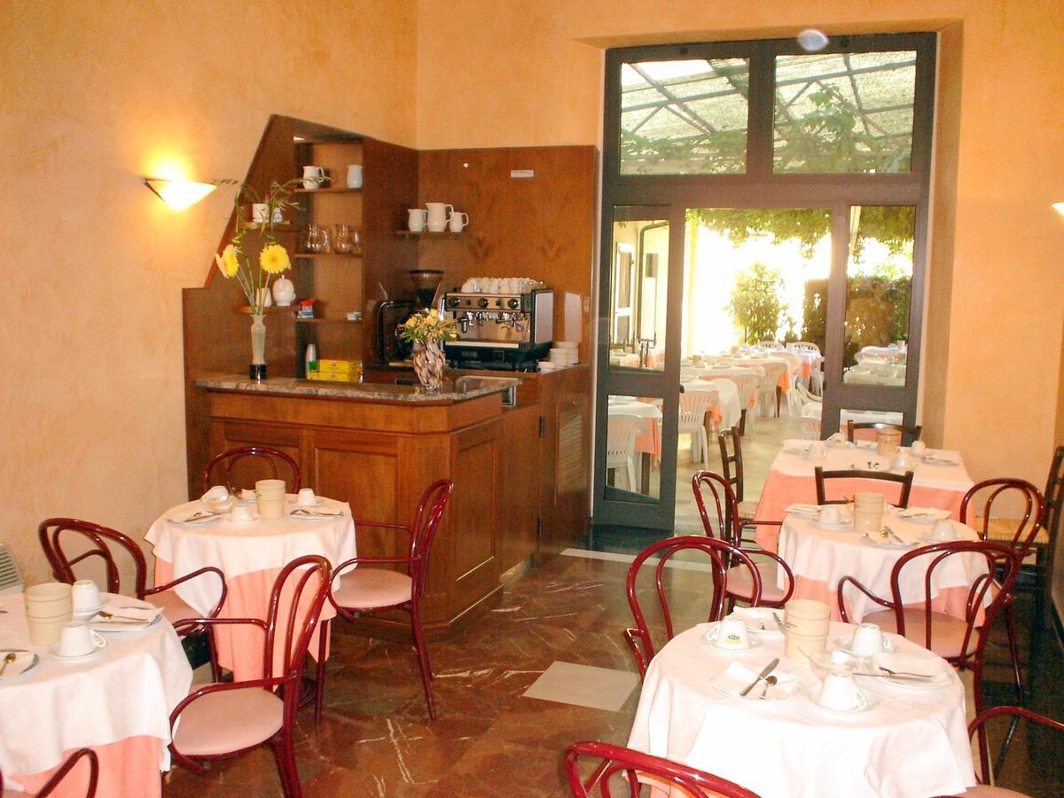 Rita Major Hotel 2*