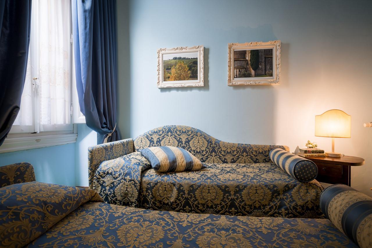 Torre Guelfa Palazzo Acciaiuoli Hotel 4*