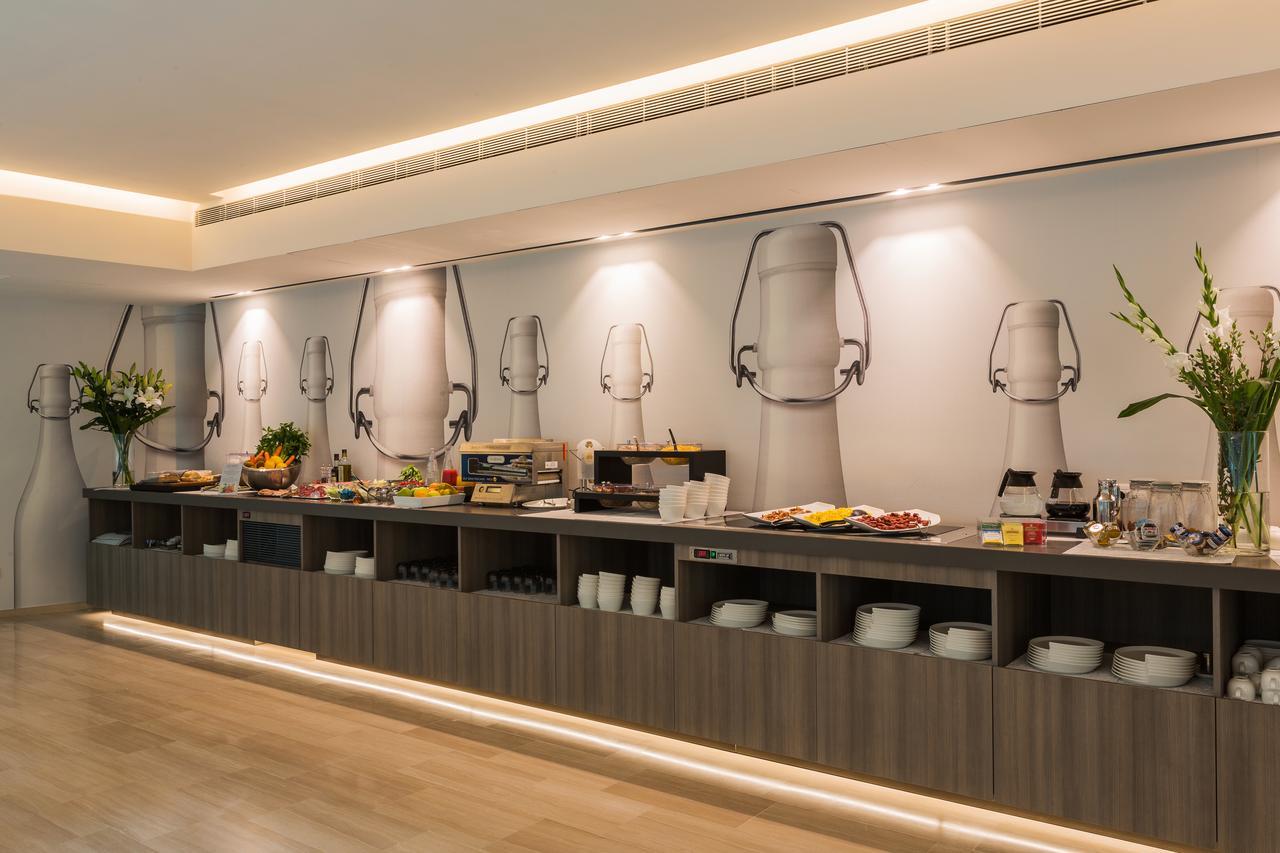 Glance In Hotel 4*
