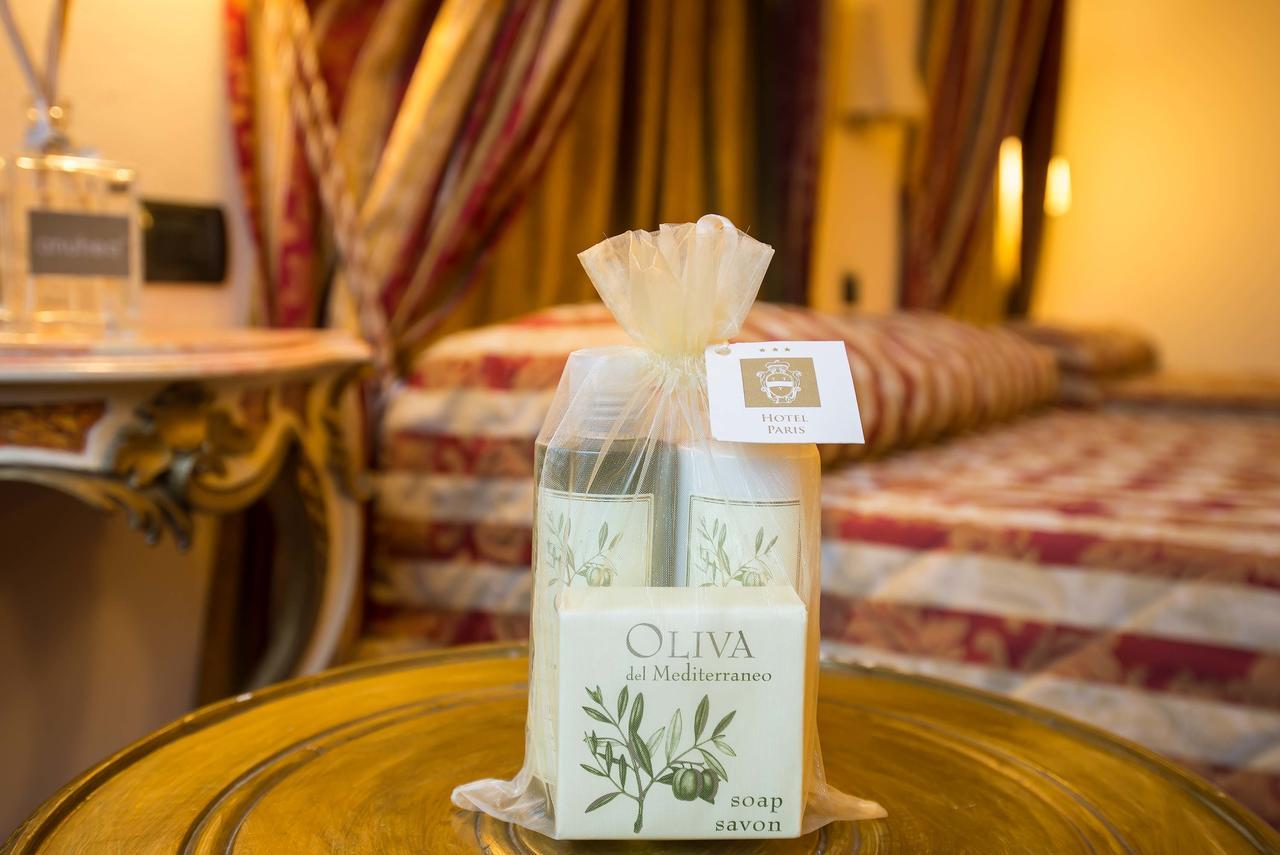 Paris Hotel