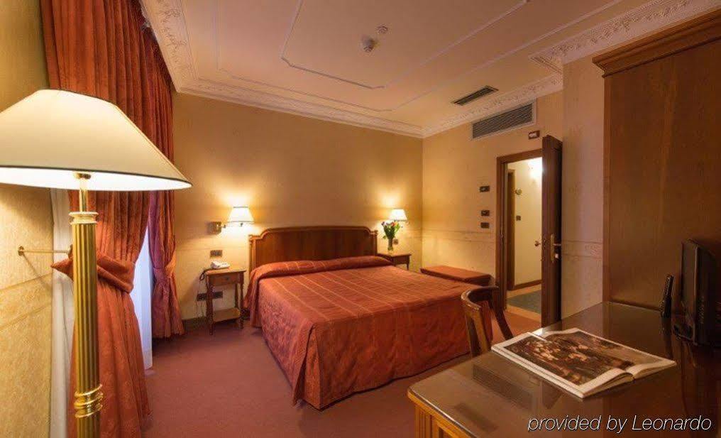 Hotel Strozzi Palace 4*