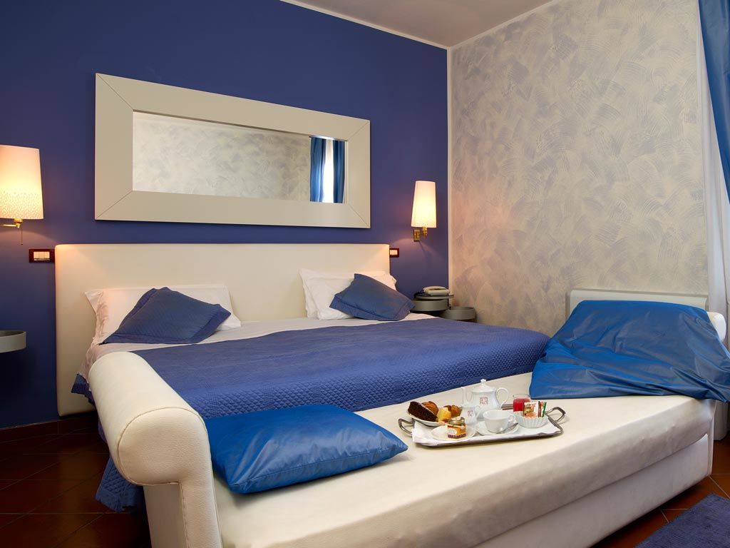De La Pace, Sure Collection By Best Western