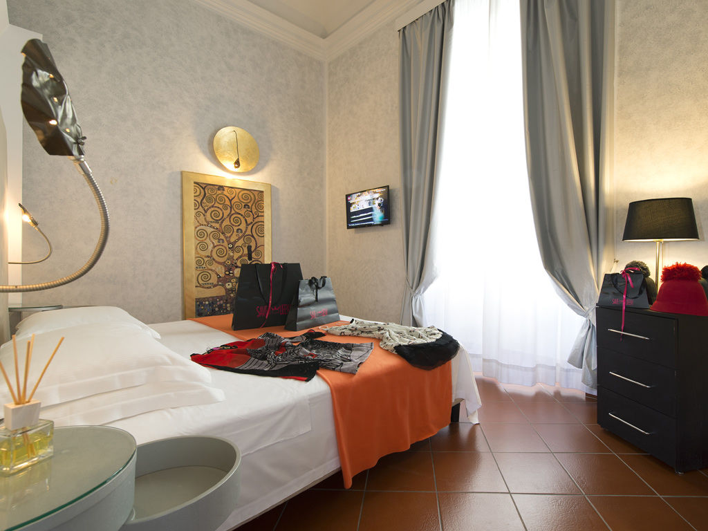 De La Pace, Sure Collection By Best Western