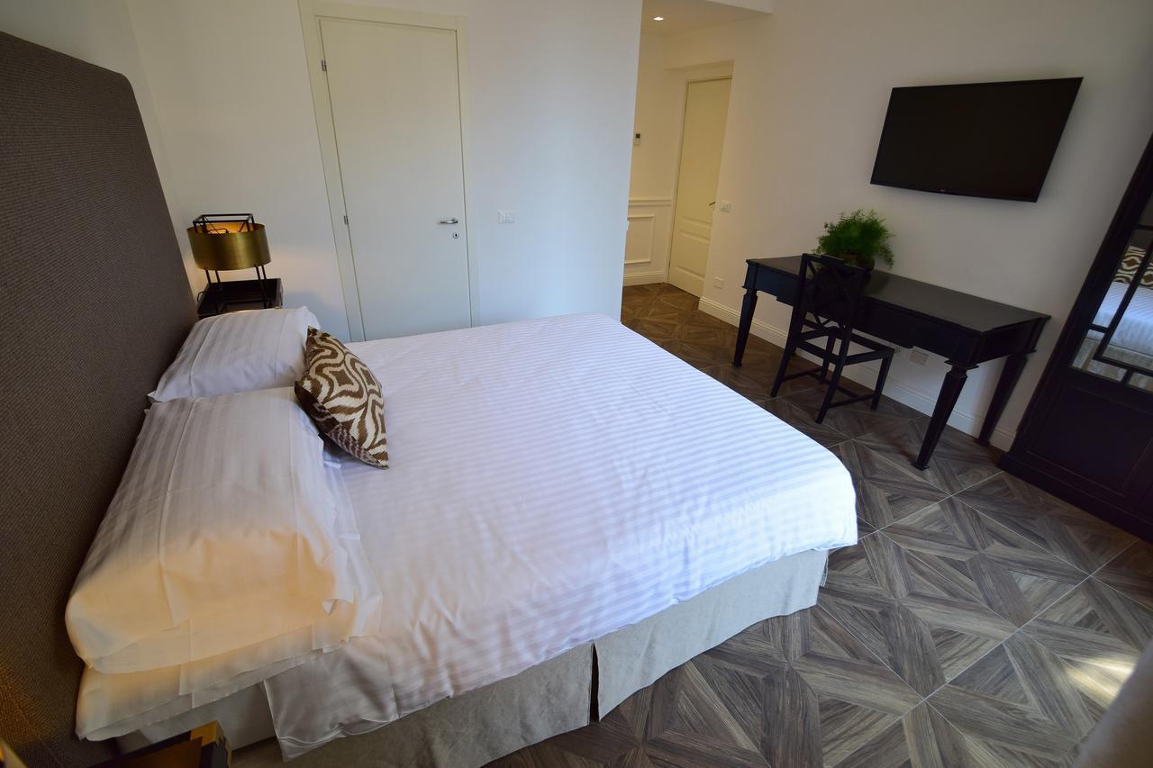 Kf Deluxe Bed & Breakfast 2*