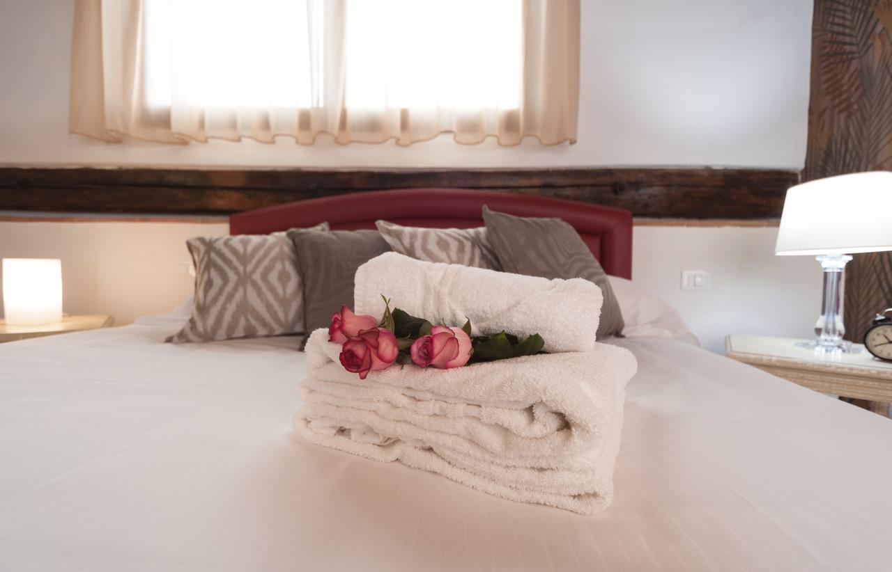 La Porta Del Paradiso Bed & Breakfast 3*